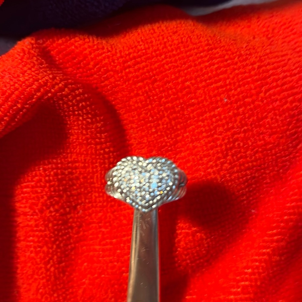 Judith Ripka 925 CZ heart shaped ring size 6
